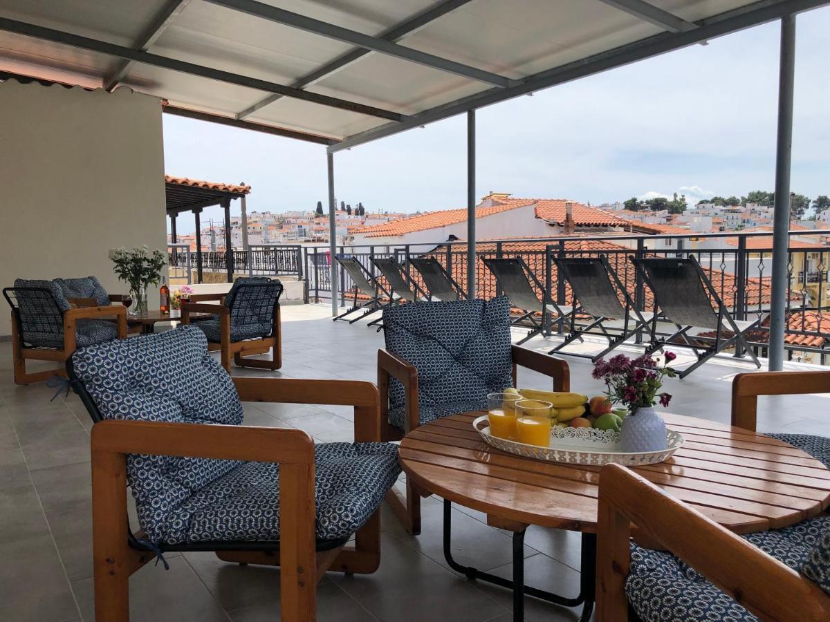 Central Guest House Skiathos Exterior photo