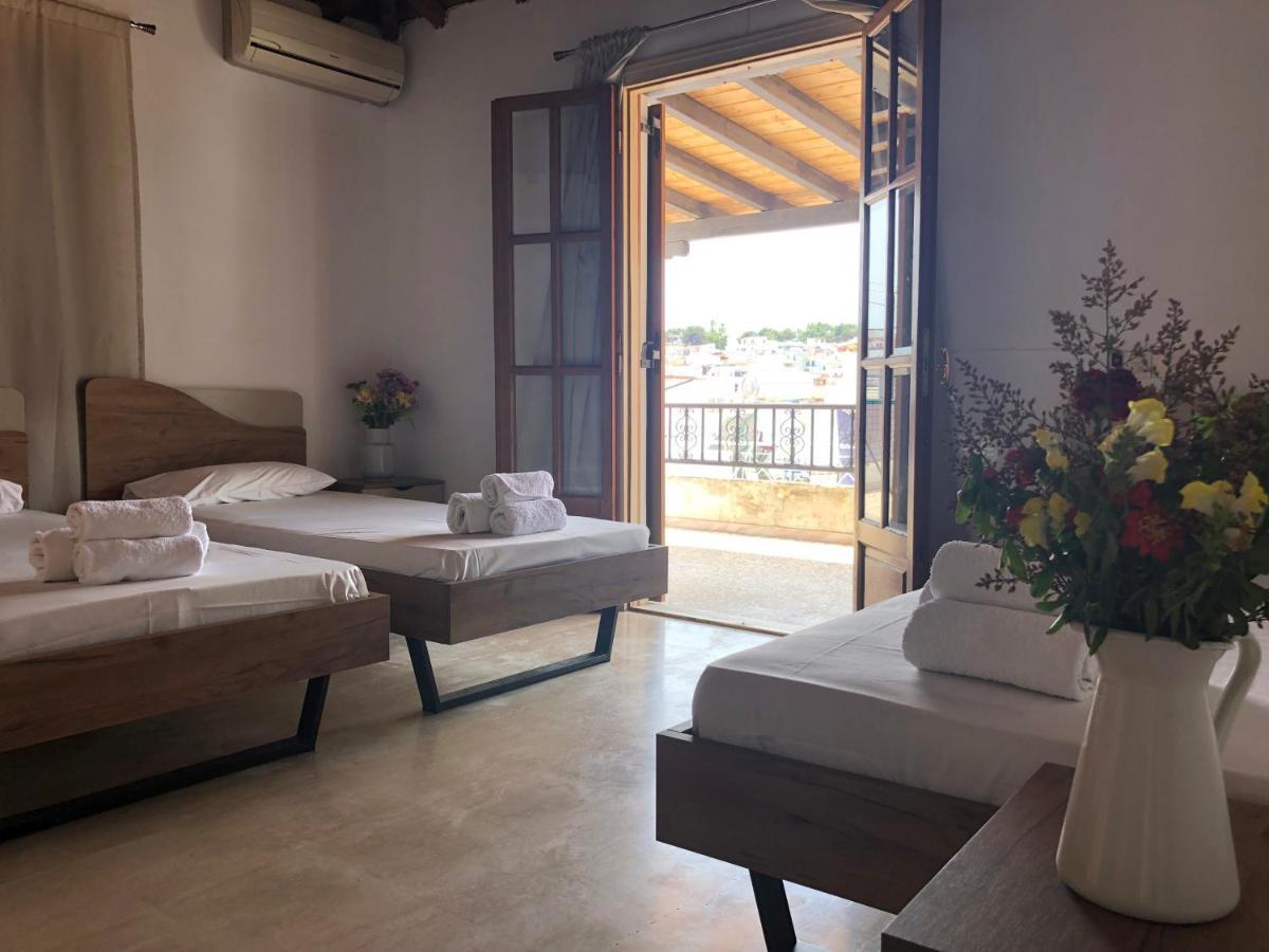 Central Guest House Skiathos Exterior photo